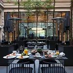 Kozmo & - Small Luxury Of The World Budapest