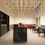 Kozmo & - Small Luxury Of The World 布达佩斯