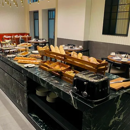 Отель Kozmo & - Small Luxury Of The World 5*