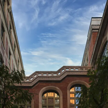 Kozmo & - Small Luxury Of The World Budapest