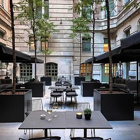 Kozmo & - Small Luxury Of The World 5* Budapest