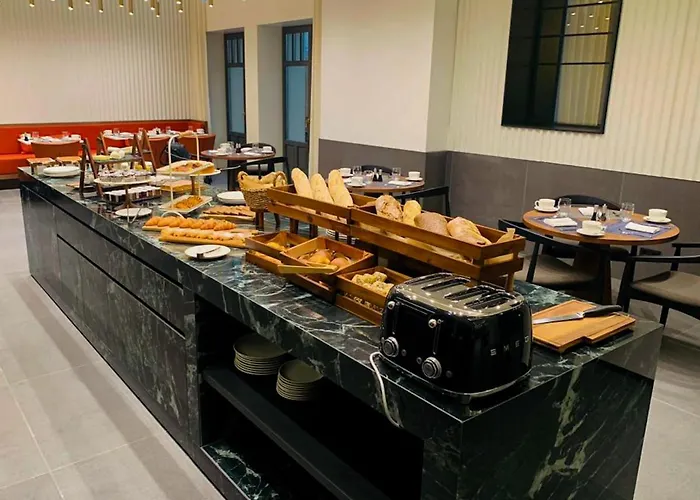 Отель Kozmo & - Small Luxury Of The World 5*