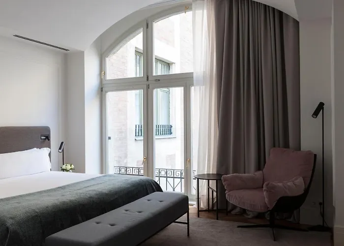 Kozmo & - Small Luxury Of The World Отель Будапешт