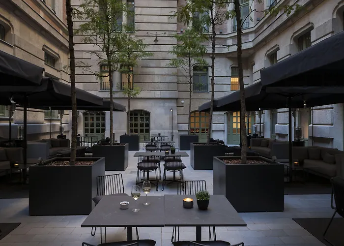 Kozmo & - Small Luxury Of The World Budapest