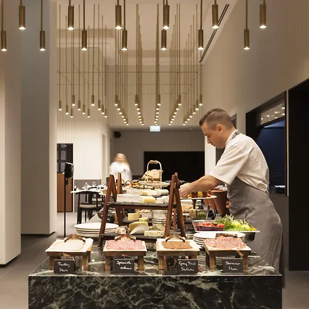 Kozmo & - Small Luxury Of The World 5* Budapest